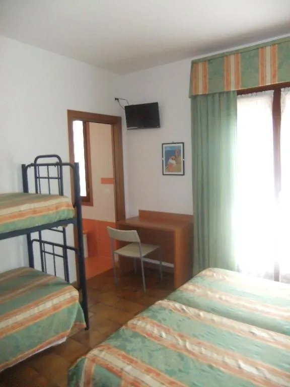 Hotel Da Bepi Lido di Jesolo 3*,