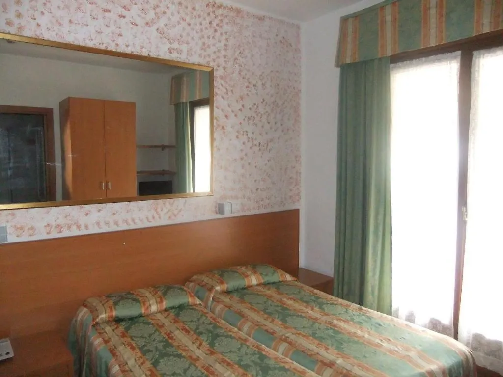 Hotel Da Bepi Lido di Jesolo 3*,  Italy